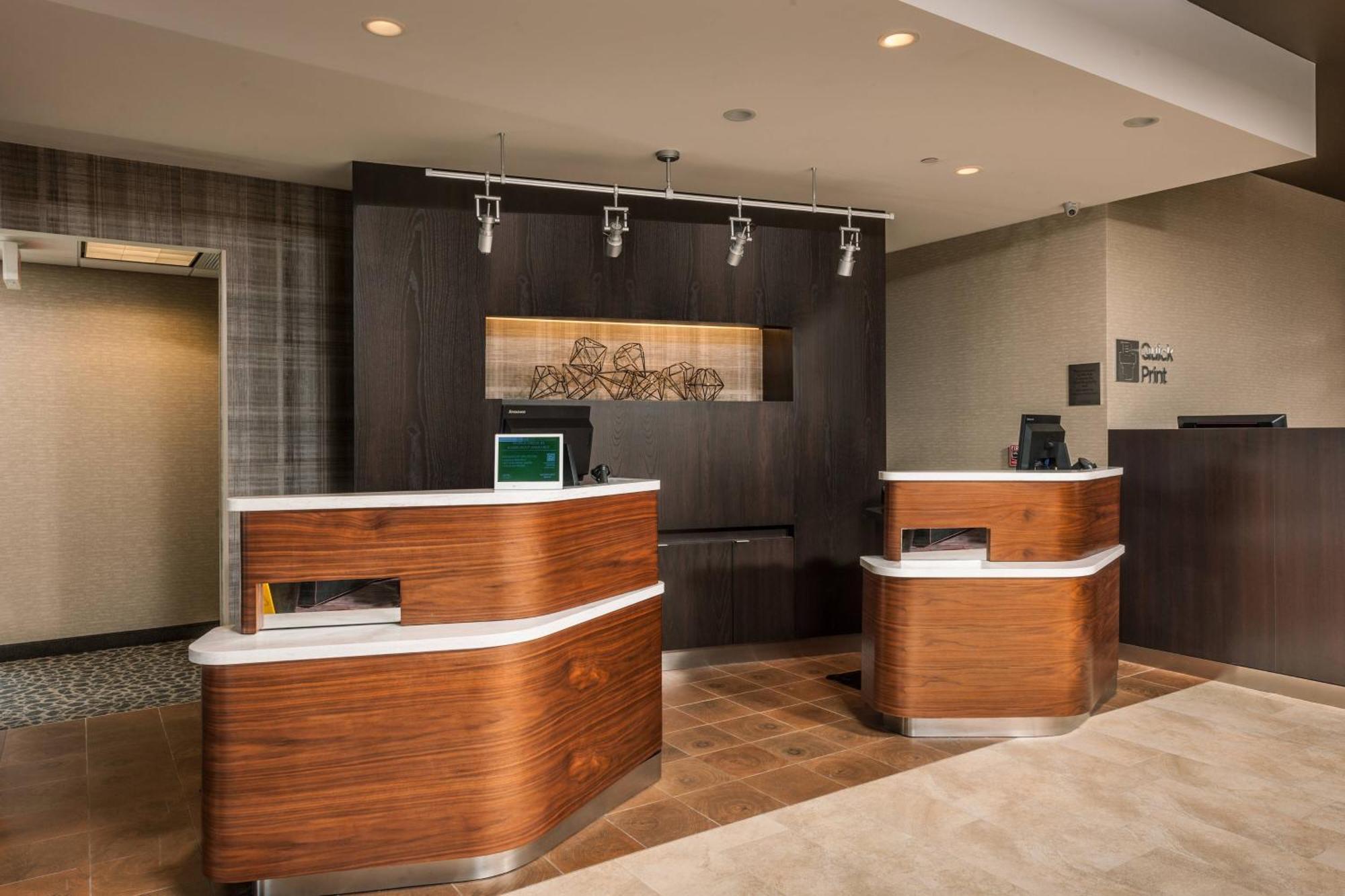 Courtyard By Marriott Boston Littleton Otel Dış mekan fotoğraf