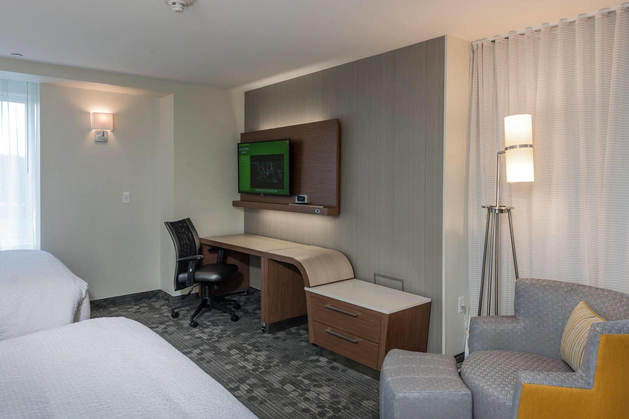Courtyard By Marriott Boston Littleton Otel Dış mekan fotoğraf